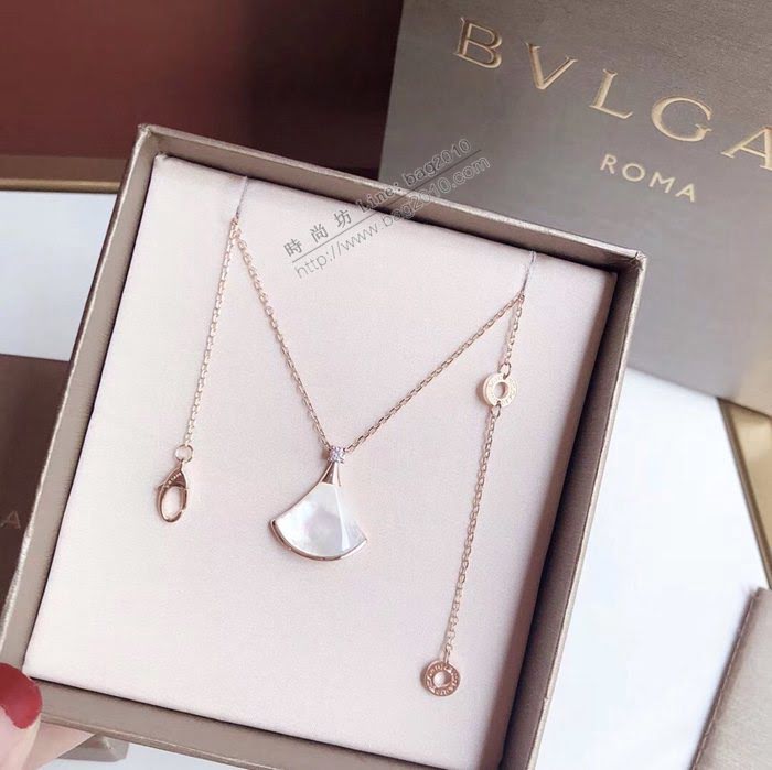 Bvlgari飾品 寶格麗Diva系列扇形單鑽裙子項鏈 白貝母寶格麗原版尾鏈原版龍蝦扣  zgbq3032